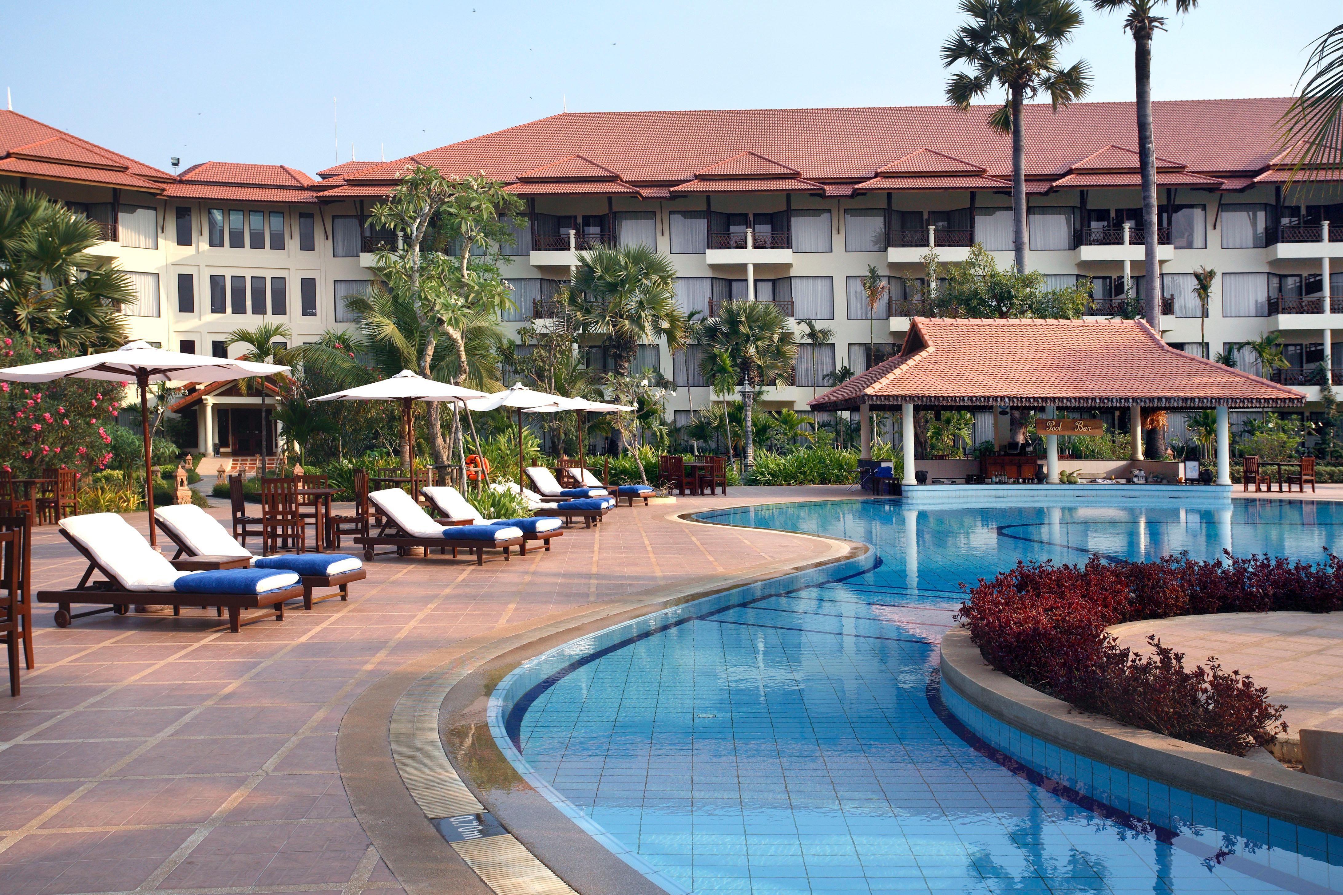 Palace Residence & Villa Siem Reap Exteriör bild